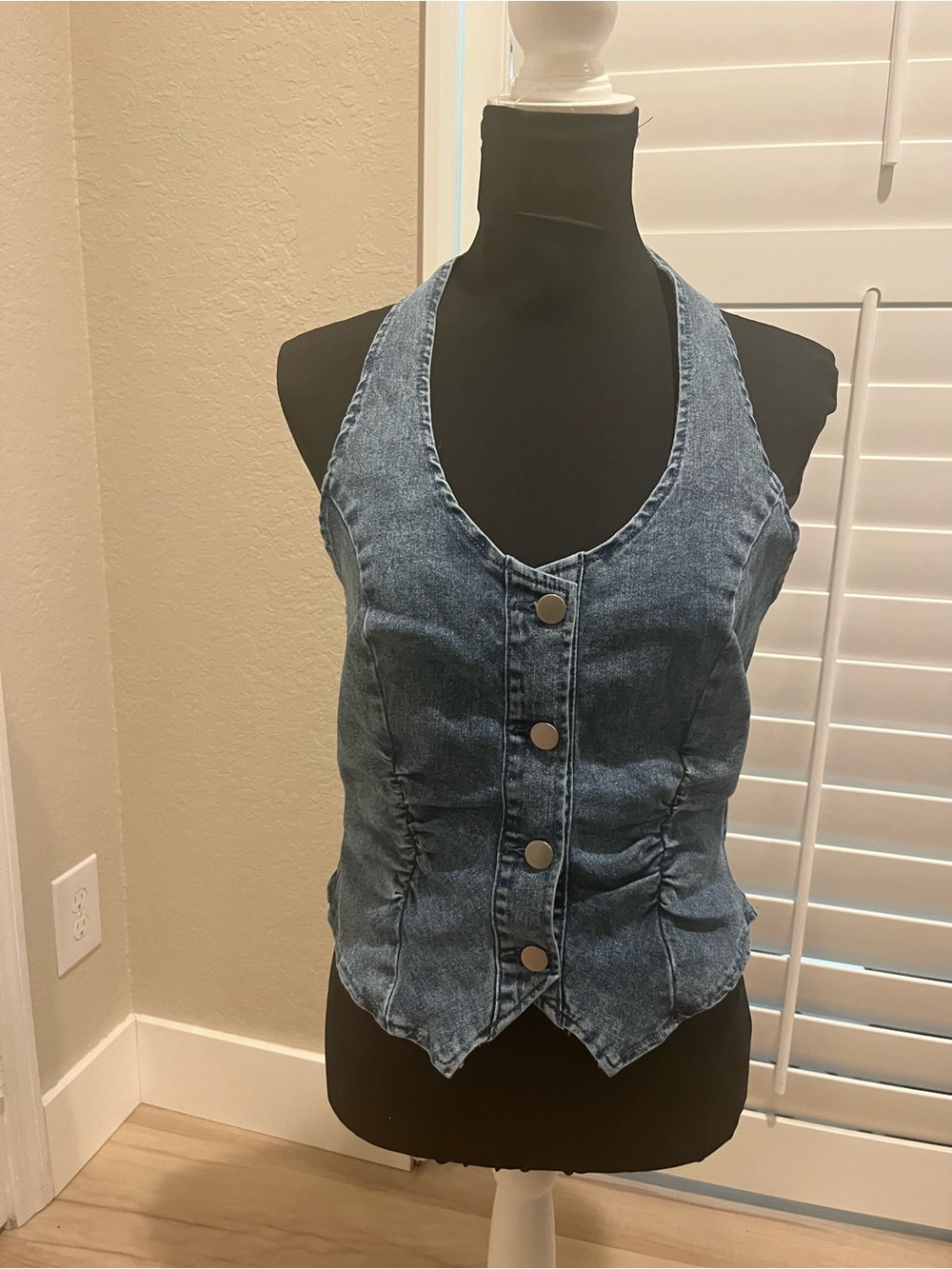 Cupshe Blue Denim Button-Front Halter Vest
